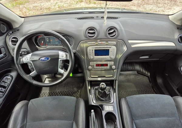 Ford Mondeo cena 22900 przebieg: 228000, rok produkcji 2009 z Radom małe 379